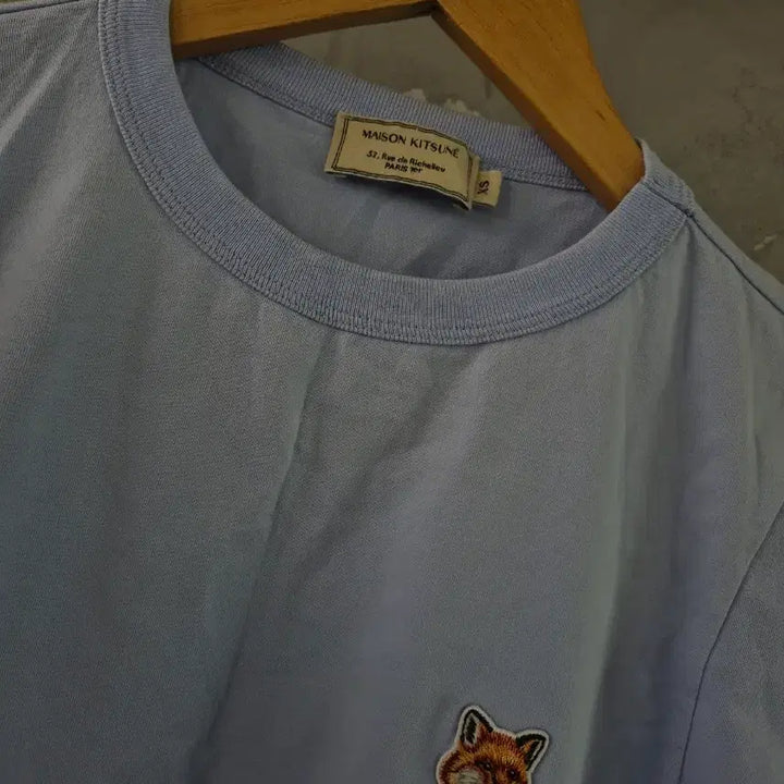 [BUNJANG] Maison Kitsuné Baby Fox Short Sleeve T-Shirt Light Blue XS / 메종키츠네 폭스 반팔 티셔츠 하늘색 xs