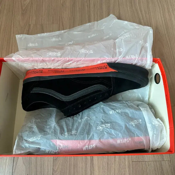 [BUNJANG] Vans Vault x WTAPS Old Skool LX Black Orange Sneakers / 반스 볼트 더블탭스 wtaps 올드스쿨 LX 블랙 오렌지 285 28.5