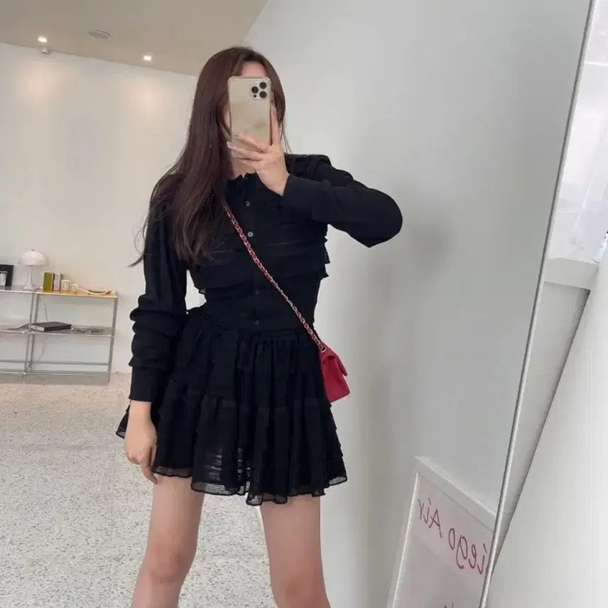 [BUNJANG] Limilimi Wave Ruffle Cardigan + Skirt Two-Piece Set Black / 리미리미 웨이브 캉캉 가디건+스커트 투피스 블랙