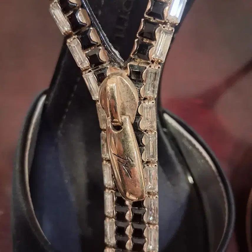 [BUNJANG] Giuseppe Zanotti Black Leather Heel Sandals / 쥬세페자노티 블랙 힐 샌들