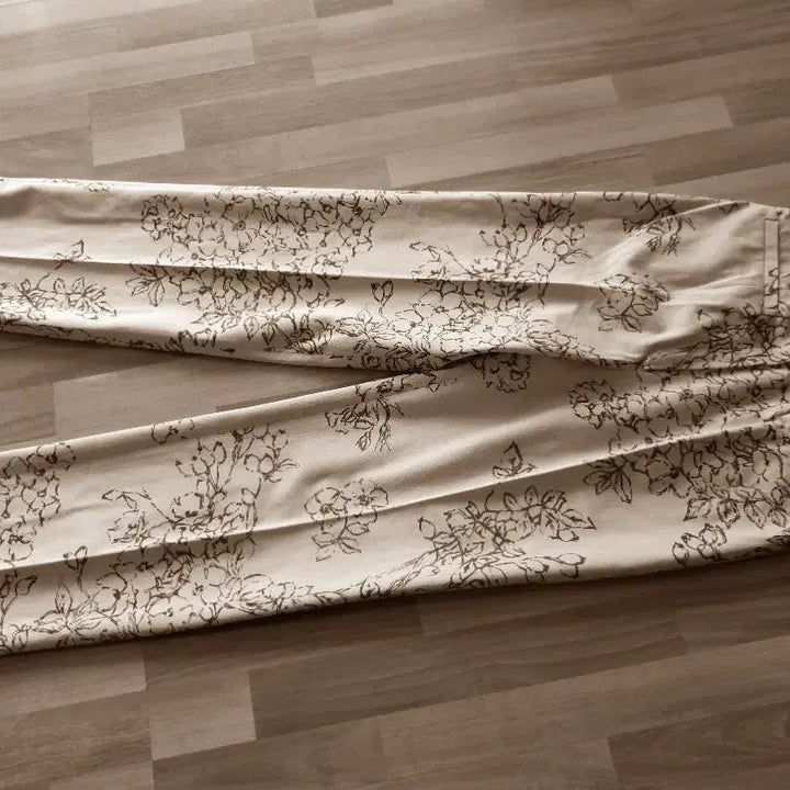 [BUNJANG] Aigner Slim Fit Trousers / 아이그너춘추바지/날씬66사이즈/새제품수준