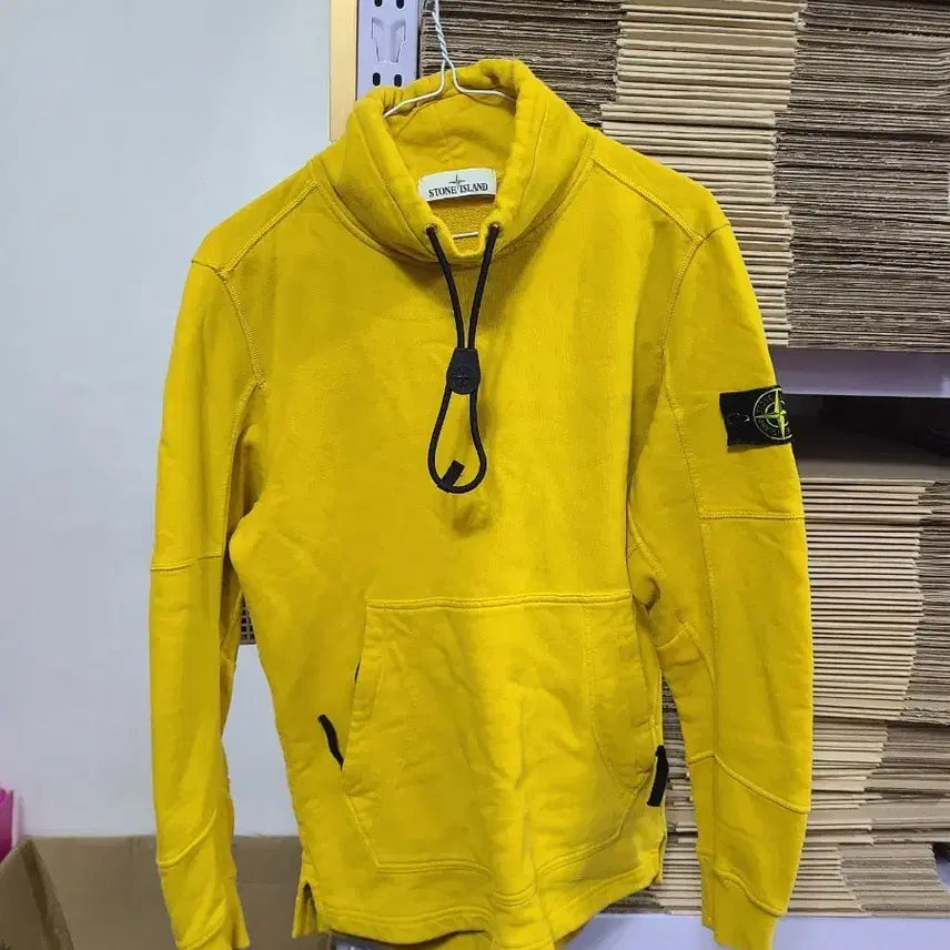 [SOLD OUT] 스톤아일랜드 옐로우 터틀후드 티셔츠 s 90~95
