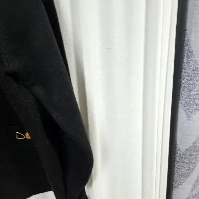 [BUNJANG] Versace 1969 Italian Knit Cardigan (Size 88) / 베르사체1969이탈리아니트가디건(88)