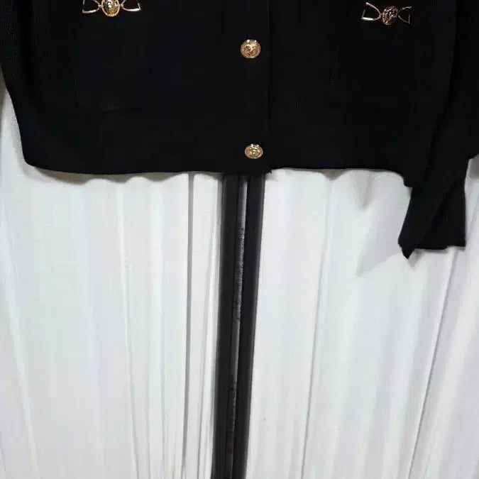 [BUNJANG] Versace 1969 Italian Knit Cardigan (Size 88) / 베르사체1969이탈리아니트가디건(88)