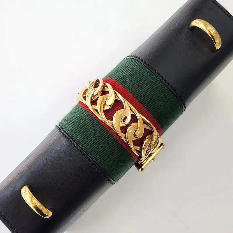 [BUNJANG] Gucci Sylvie Small Shoulder Bag / 구찌 실비 스몰 숄더백 421882