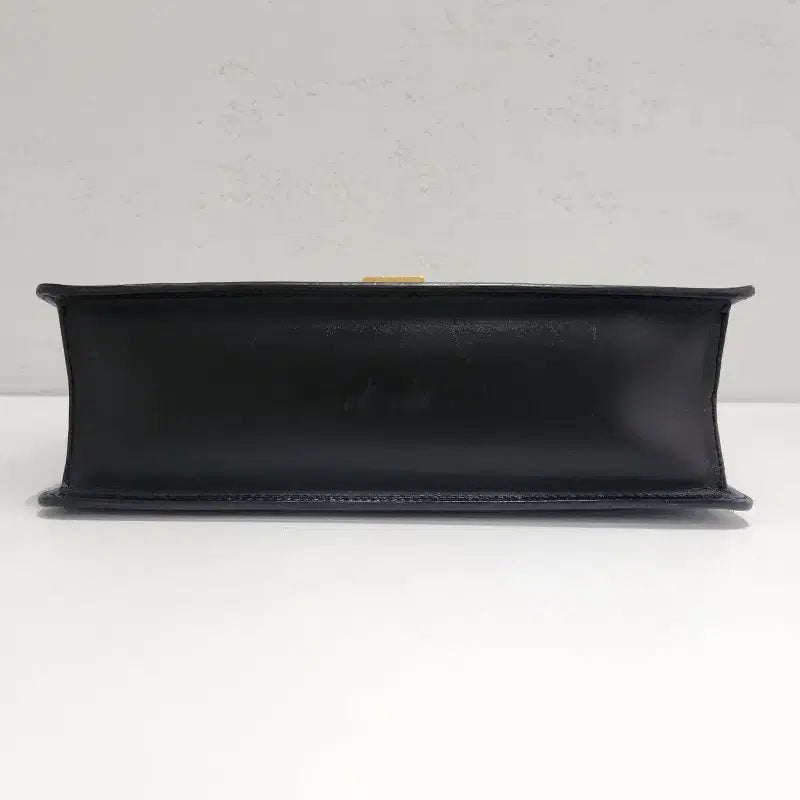 [BUNJANG] Gucci Sylvie Small Shoulder Bag / 구찌 실비 스몰 숄더백 421882