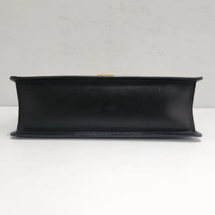 [BUNJANG] Gucci Sylvie Small Shoulder Bag / 구찌 실비 스몰 숄더백 421882