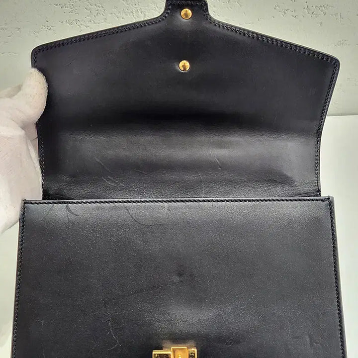 [BUNJANG] Gucci Sylvie Small Shoulder Bag / 구찌 실비 스몰 숄더백 421882