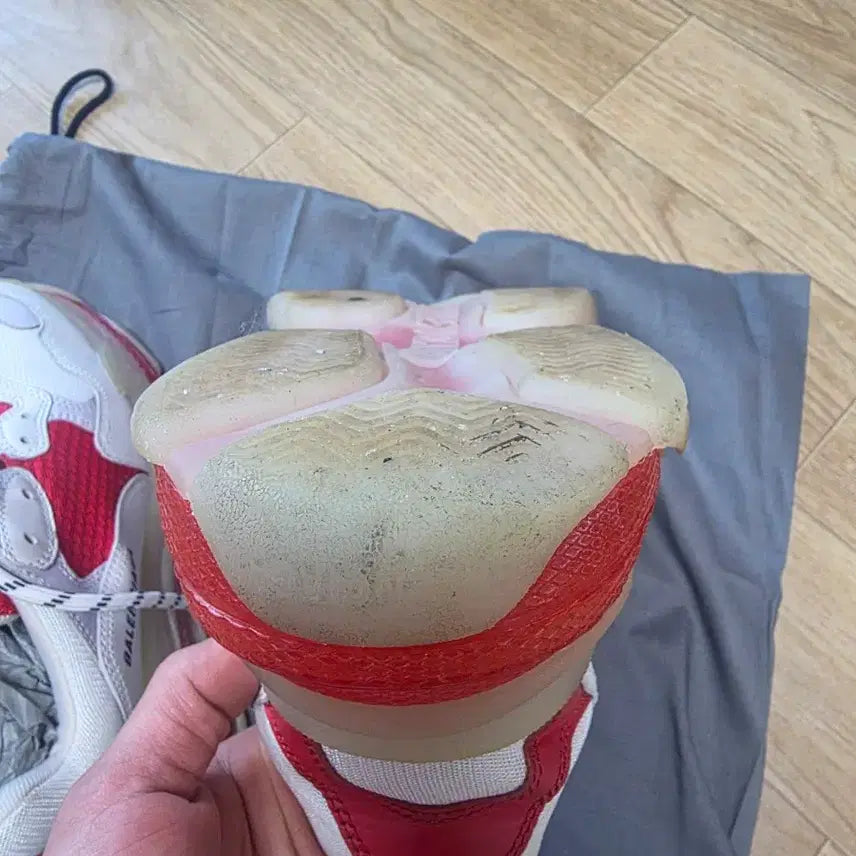 [BUNJANG] Balenciaga Triple S White/Red Sneakers / 발렌시아가 트리플S 화이트/레드 42사이즈