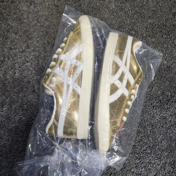 [BUNJANG] Onitsuka Tiger Fabre Gold Sneakers / 오니츠카타이거 골드 파브레 260사이즈