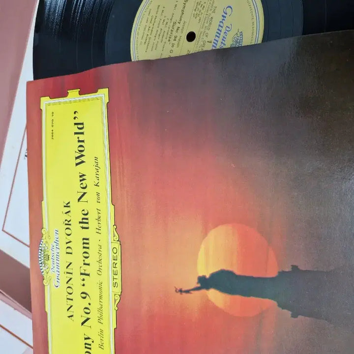 [SOLD OUT] 미 사용 클래식 LP  48장 입니다