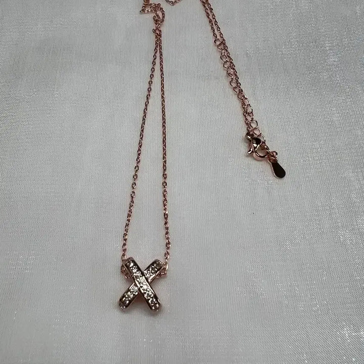 [BUNJANG] Rose Gold Cubic X-Shape Necklace / 로즈골드 큐빅 X자 목걸이(새상품)B0138