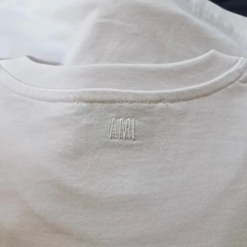 [BUNJANG] AMI Small Heart White T-shirt / AMI 아미 화이트 블랙스몰하트 반팔티/QR인증가능