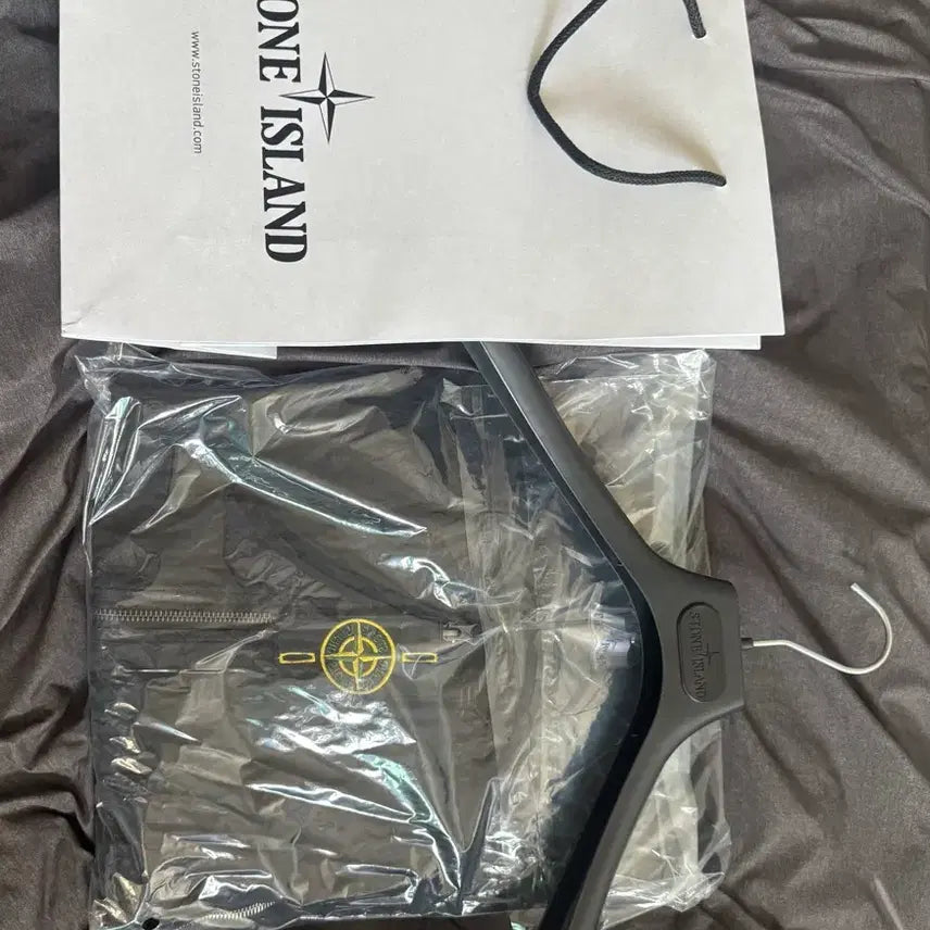 [BUNJANG] Stone Island Nylon Metal Econyl Bomber Jacket M / 스톤 아일랜드 나일론 메탈 에코닐 봄버 자켓 M