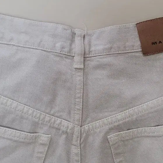 [BUNJANG] Isabel Marant Cream Washed Wide Denim Pants / 25fw 이자벨마랑 크림 워싱 와이드 데님팬츠