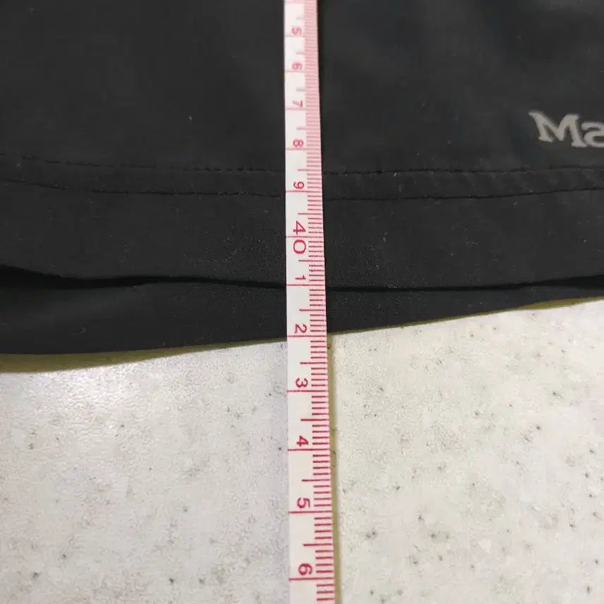 [SOLD OUT] 마모트 스판 러닝 반바지 S (30-32)