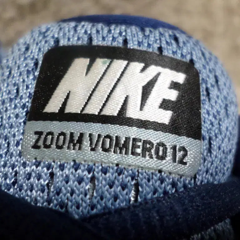 [BUNJANG] Nike Zoom Vomero 12 Sneakers / 후루룩구제 250 나이키 줌보메로12 운동화 중고 신발