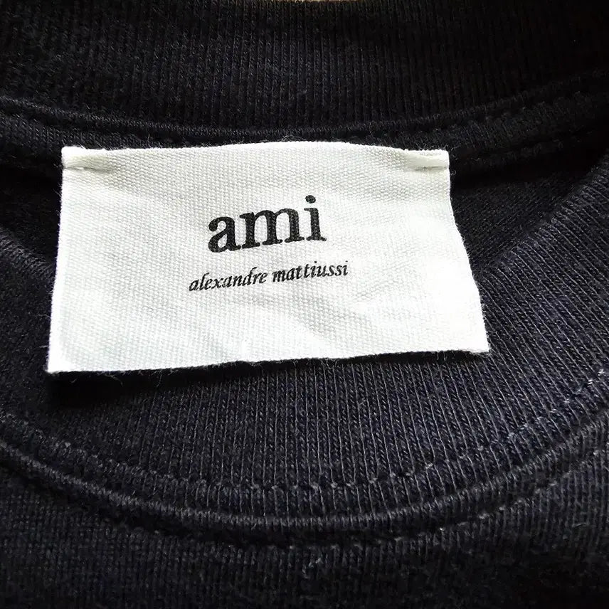 [BUNJANG] AMI Small Heart Short-Sleeve T-Shirt / 아미 스몰 하트 반팔