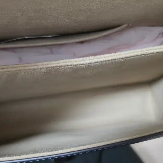 [BUNJANG] Fendi Kan I Shoulder Bag / 펜디 칸아이 숄더백 정품