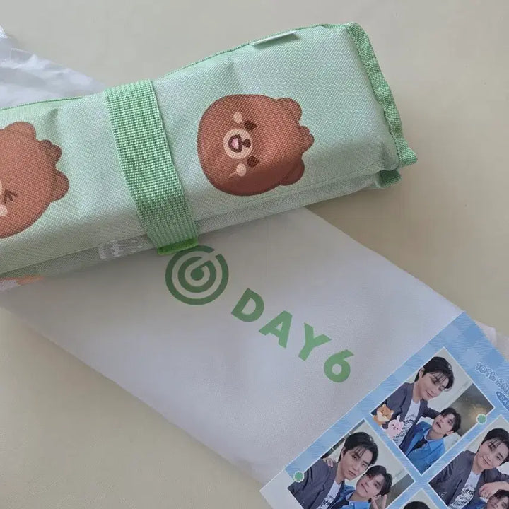 [SOLD OUT] 데이식스 폴딩매트(영필네컷o)