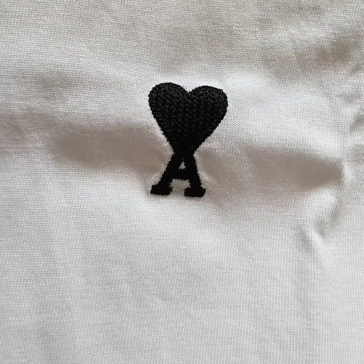 [BUNJANG] AMI Small Heart Short Sleeve T-Shirt / 아미 스몰 하트 반팔 티셔츠
