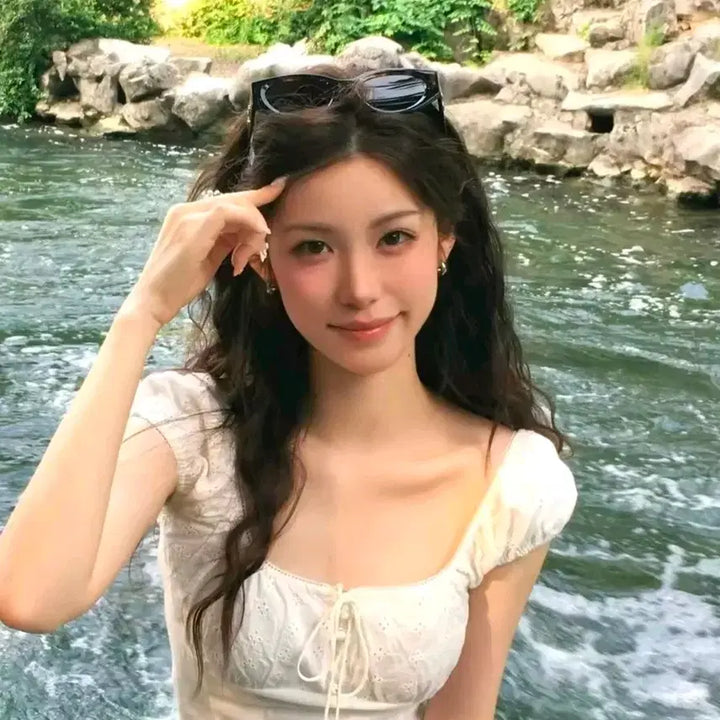[BUNJANG] White Punching Lace Puff Sleeve T-Shirt / 화이트 펀칭 레이스 퍼프 티셔츠