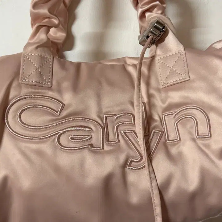 [BUNJANG] CARLYN Boston Tote Bag / 새상품 칼린 CARLYN 딸기우유 보스턴백 토트백