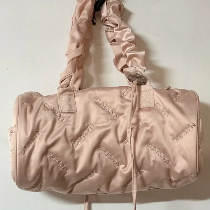 [BUNJANG] CARLYN Boston Tote Bag / 새상품 칼린 CARLYN 딸기우유 보스턴백 토트백