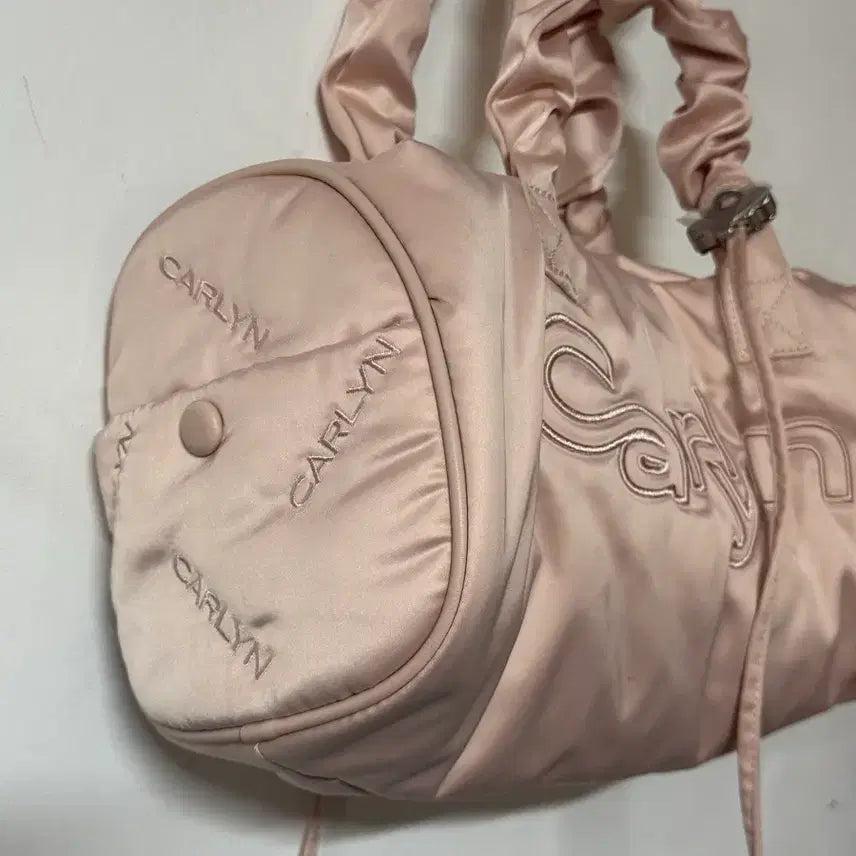 [BUNJANG] CARLYN Boston Tote Bag / 새상품 칼린 CARLYN 딸기우유 보스턴백 토트백