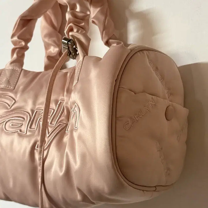 [BUNJANG] CARLYN Boston Tote Bag / 새상품 칼린 CARLYN 딸기우유 보스턴백 토트백