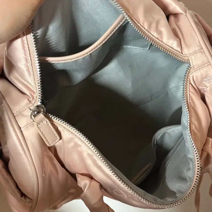 [BUNJANG] CARLYN Boston Tote Bag / 새상품 칼린 CARLYN 딸기우유 보스턴백 토트백