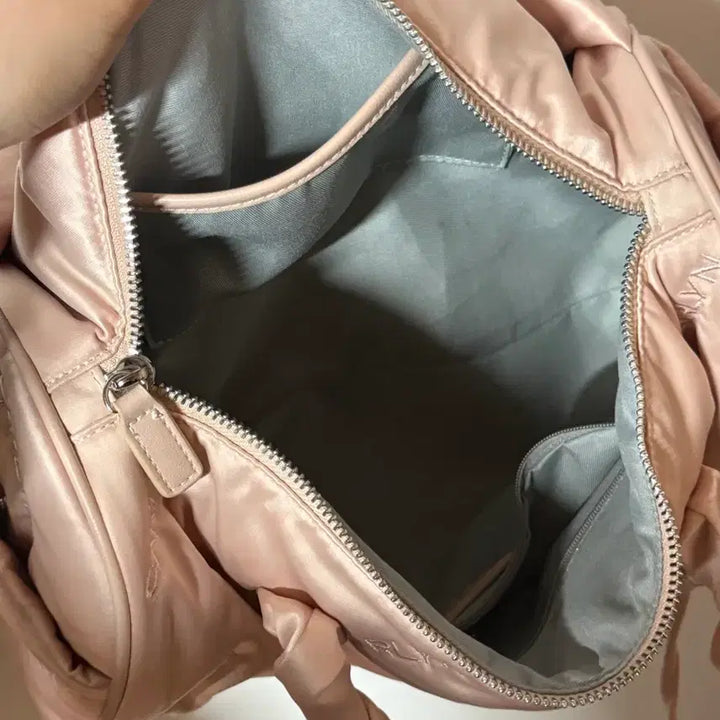 [BUNJANG] CARLYN Boston Tote Bag / 새상품 칼린 CARLYN 딸기우유 보스턴백 토트백