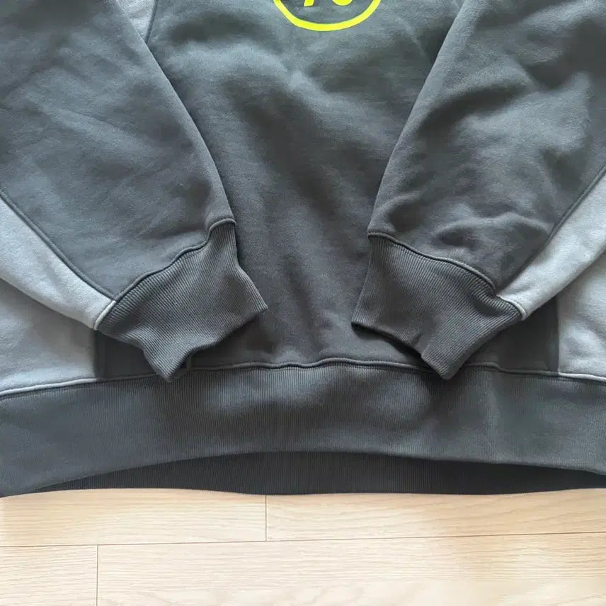 [SOLD OUT] 팔라스 x 나이키 토탈 P90 크루 블랙