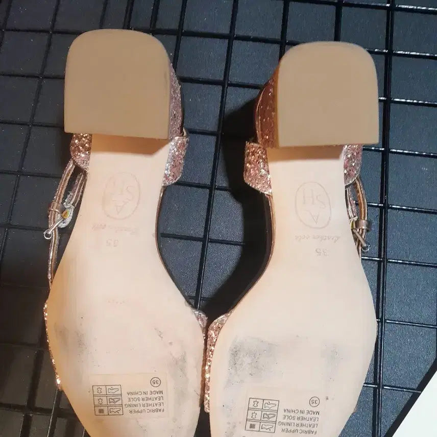 [BUNJANG] ASH Glitter Sandal Heels / ASH 반짝이 글리터 샌들힐 35(225)