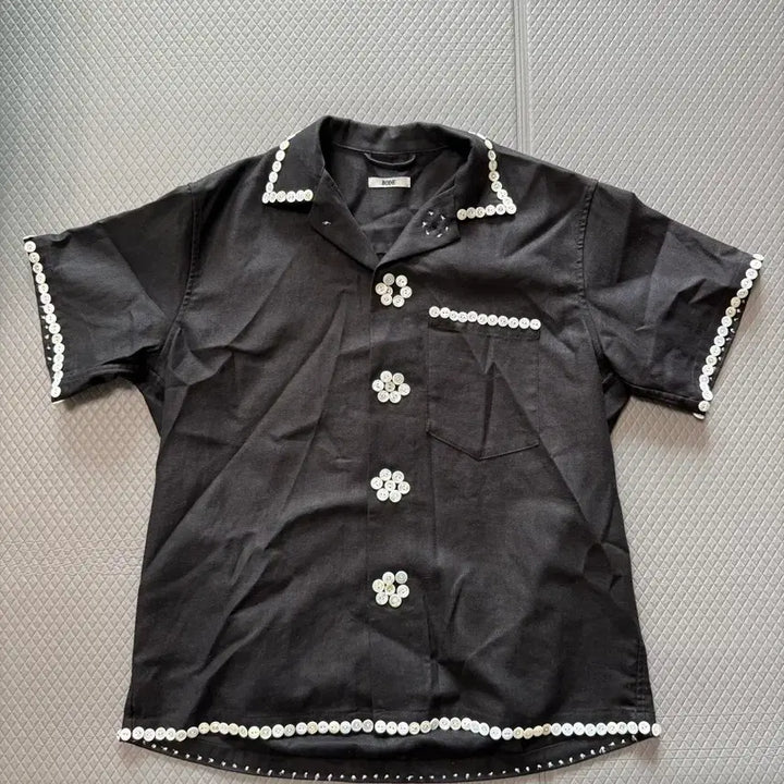 [SOLD OUT] (M/L) Bode 앤틱 펄 버튼 린넨 셔츠