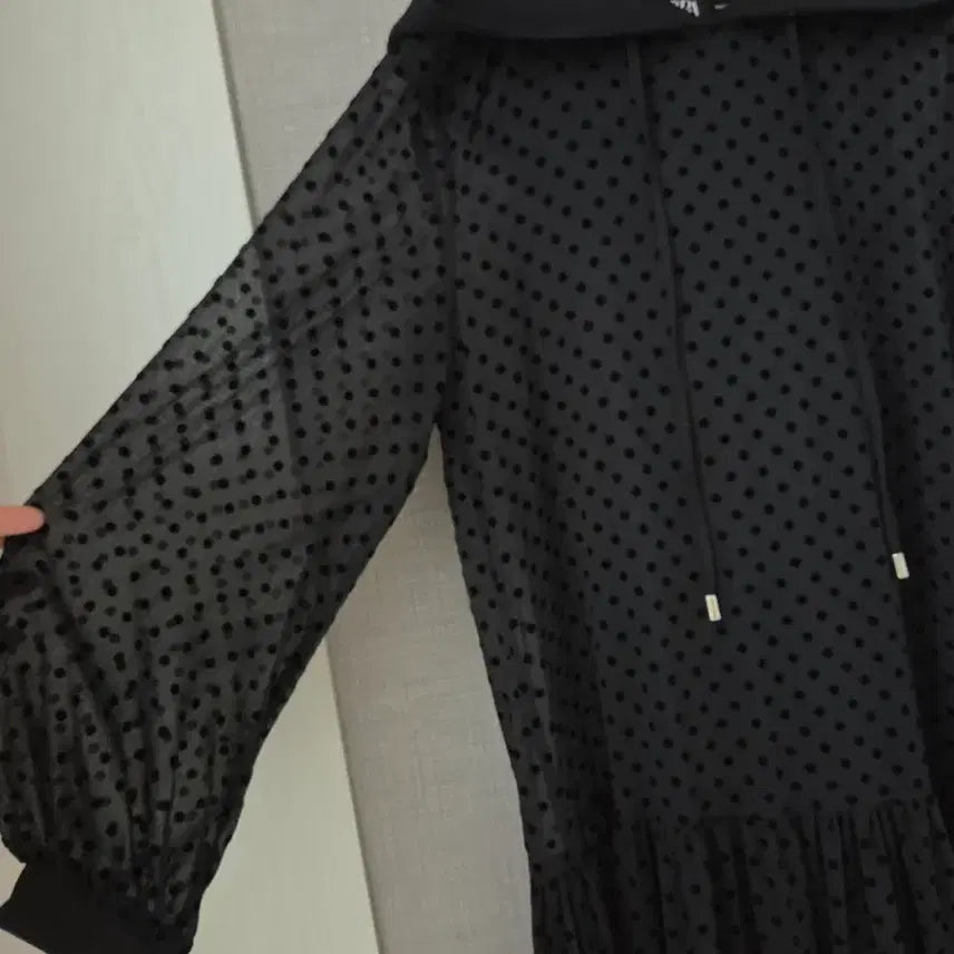 [BUNJANG] ZARA Black Polka Dot Chiffon Hooded Maxi Dress / ZARA 블랙 도트 쉬폰 후드풍성 맥시원피스