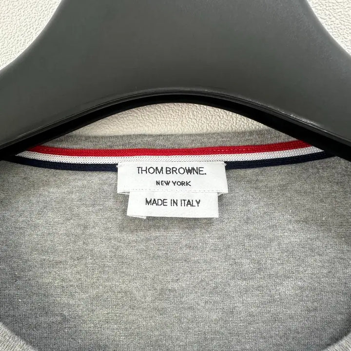 [BUNJANG] Thom Browne Three Stripe Pocket T-Shirt Grey / [3]톰브라운 삼선 포켓 반팔 그레이