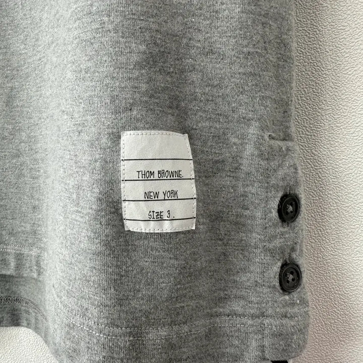 [BUNJANG] Thom Browne Three Stripe Pocket T-Shirt Grey / [3]톰브라운 삼선 포켓 반팔 그레이