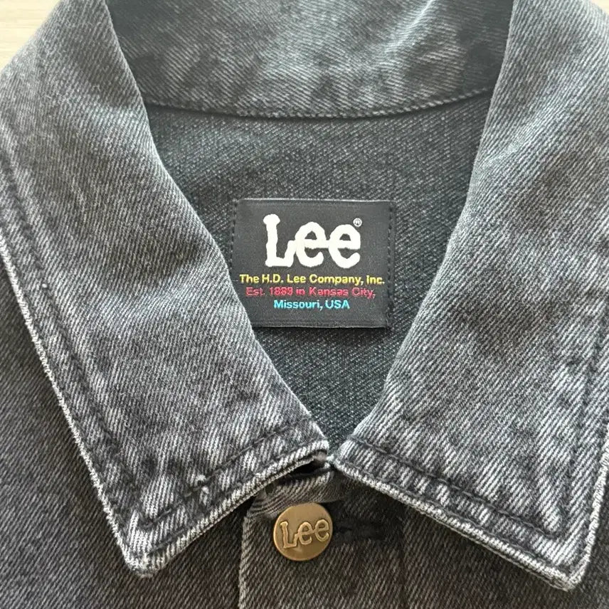 [SOLD OUT] 아이앱 스튜디오 x 리 데님 자켓 블랙