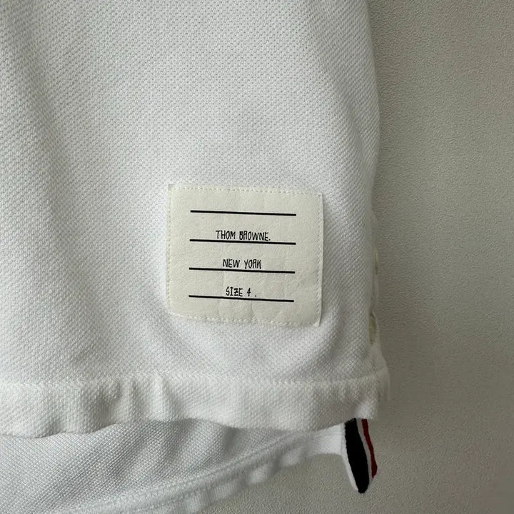 [BUNJANG] Thom Browne Back Tricolor Short Sleeve T-Shirt White Size 4 / [4]톰브라운 백삼선 반팔 티셔츠 화이트