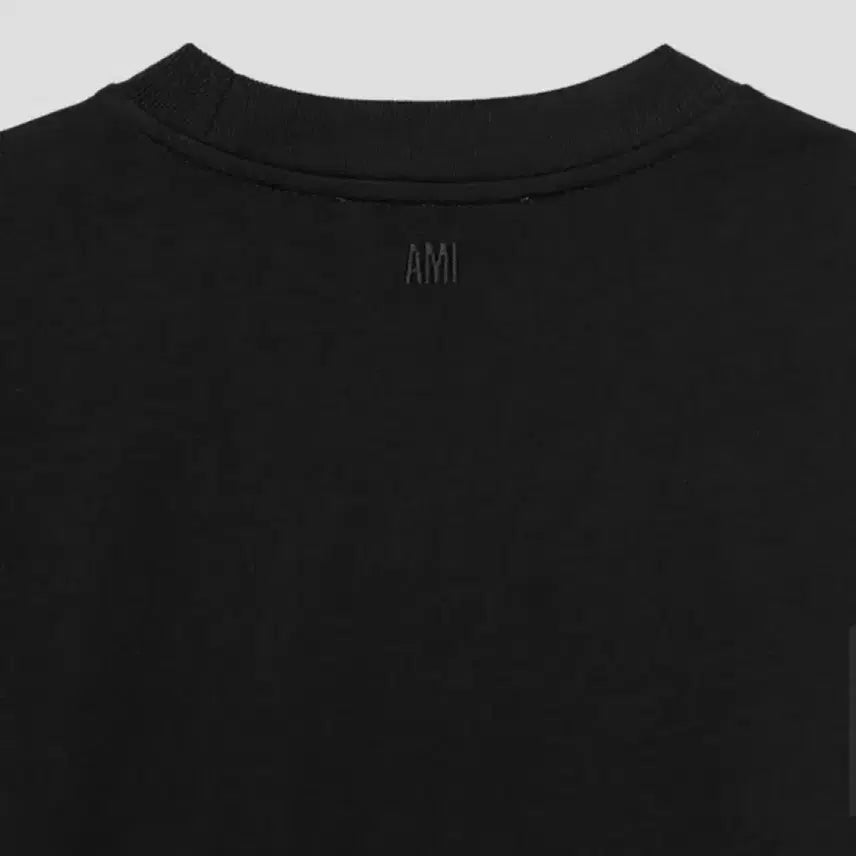 [BUNJANG] BTS (Monochrome) Short-Sleeve T-shirt / QR인증)아미 모노 스몰 하트 반팔티 블랙/화이트/네이비 미개봉 새상품