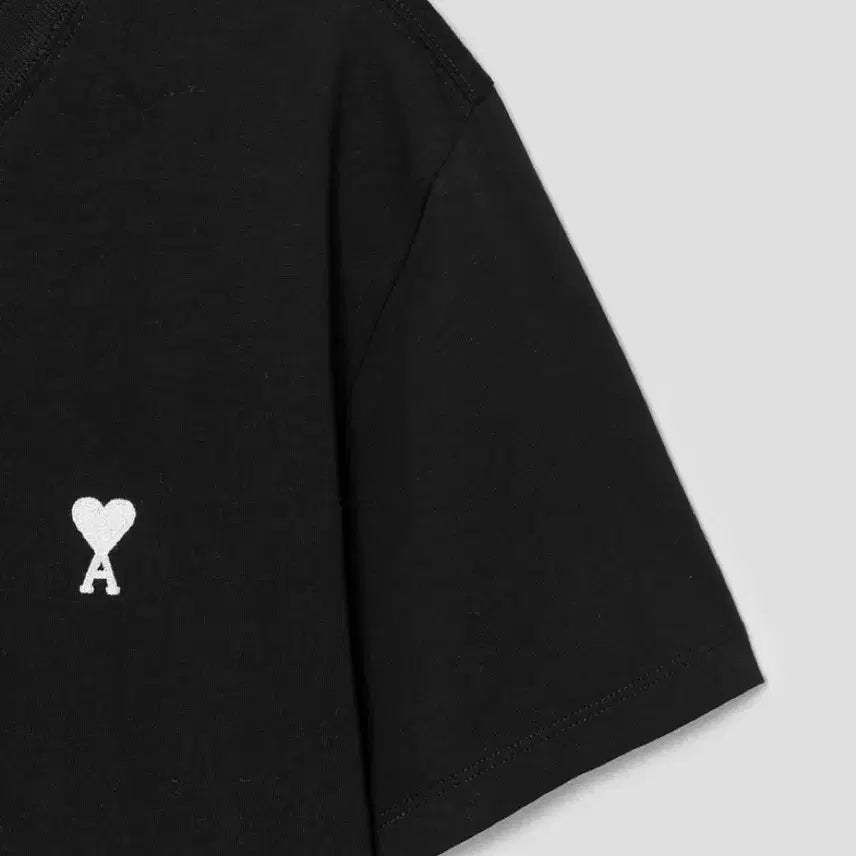 [BUNJANG] BTS (Monochrome) Short-Sleeve T-shirt / QR인증)아미 모노 스몰 하트 반팔티 블랙/화이트/네이비 미개봉 새상품