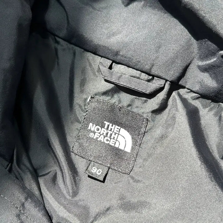 [BUNJANG] The North Face Hyvent Purple Logo Windbreaker Jacket / 노스페이스 하이벤트 퍼플로고 바람막이