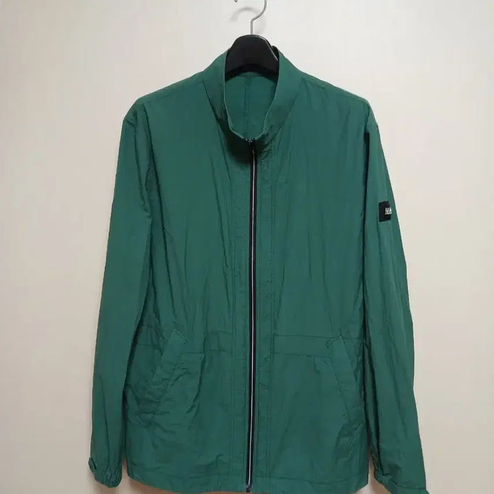 [BUNJANG] Macaw Windbreaker Jumper Size 100 / macaw 바람막이 점퍼 100
