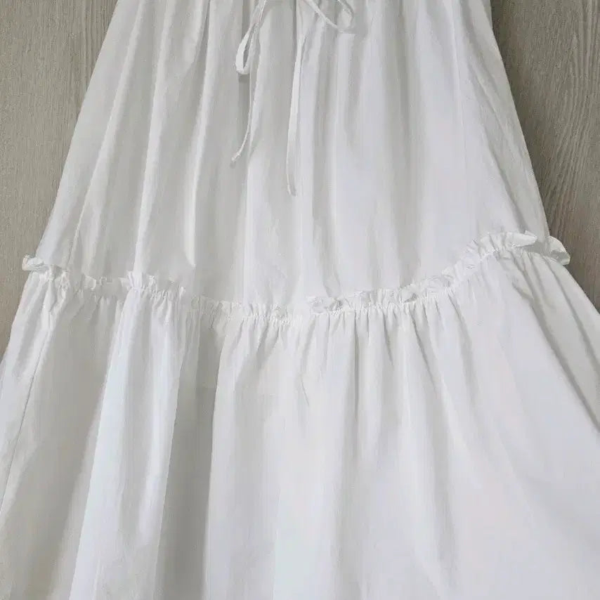 [SOLD OUT] 밴딩 화이트 롱스커트 새상품