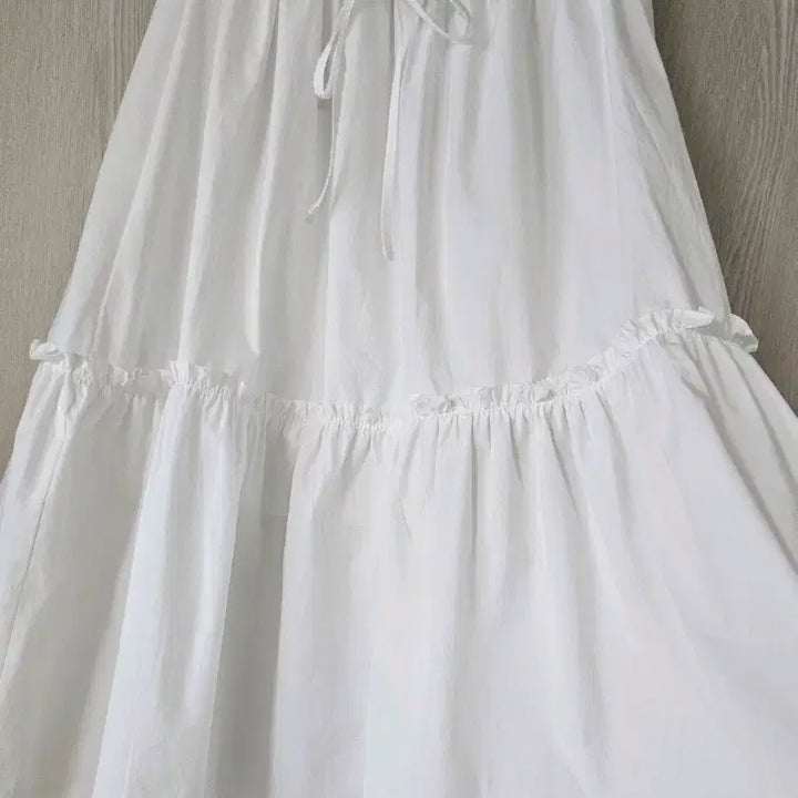 [SOLD OUT] 밴딩 화이트 롱스커트 새상품