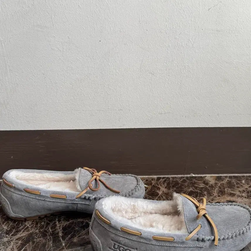 [BUNJANG] UGG Moccasin Gray / UGG 어그 모카신 그레이