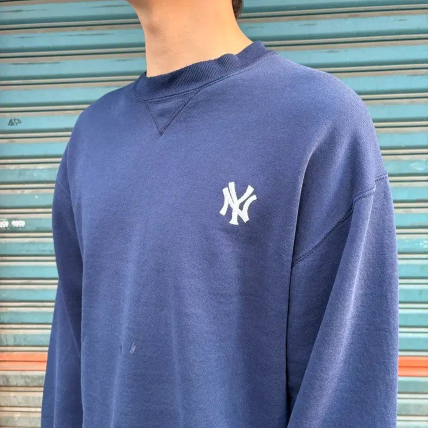 [BUNJANG] Russell New York Yankees Sweatshirt / 90s Russell 뉴욕양키스 스웻셔츠