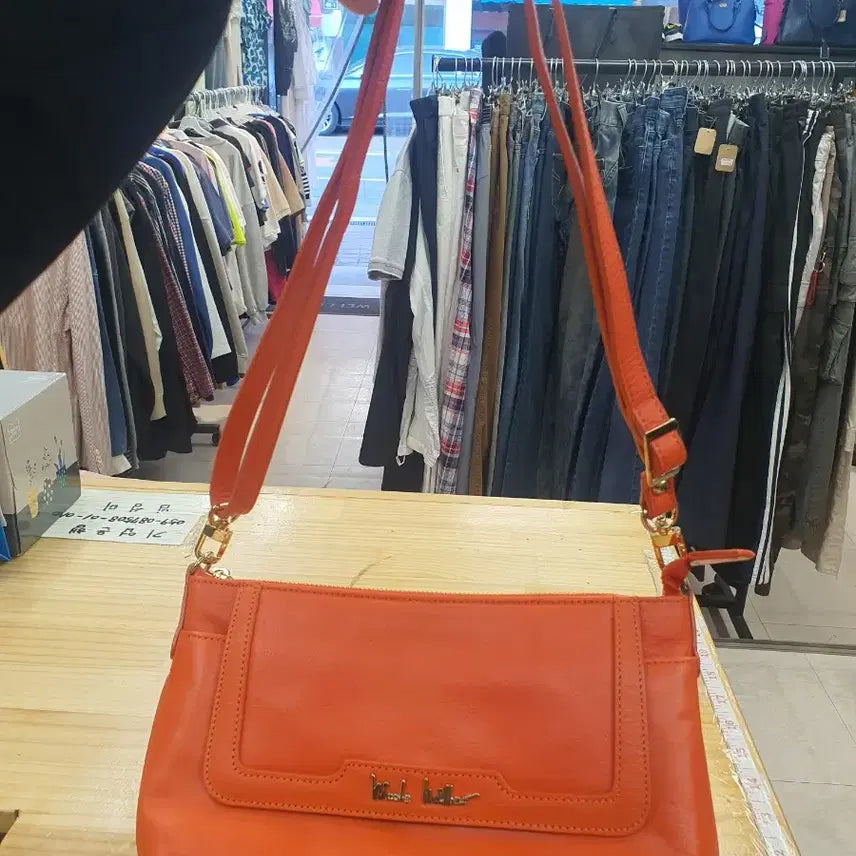[BUNJANG] Nicole Miller Leather Shoulder Bag / 니콜 밀러(Nicole Miller) 천연가죽 숄더백  (상태 좋음)
