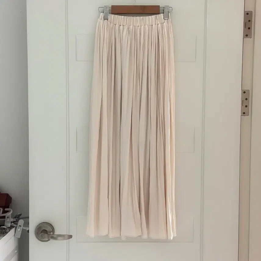 [BUNJANG] Ivory Long Skirt / 아이보리 롱 스커트